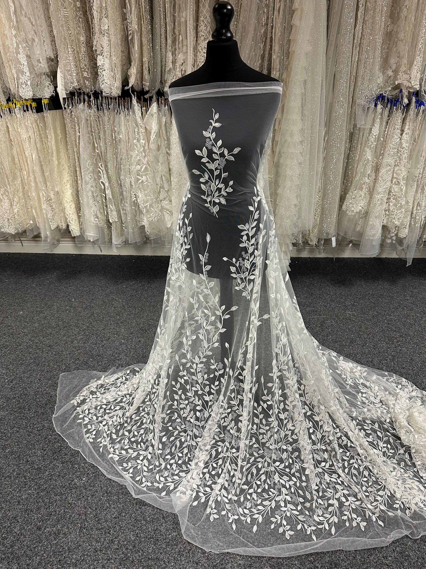 Ivory Embroidered Sequin Lace – EB3060