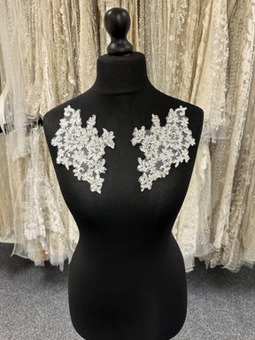 Appliques en dentelle ivoire perlée – Margo