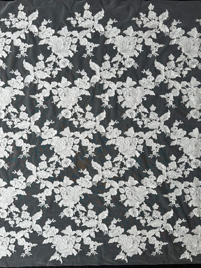 Dentelle cordée ivoire - Potins