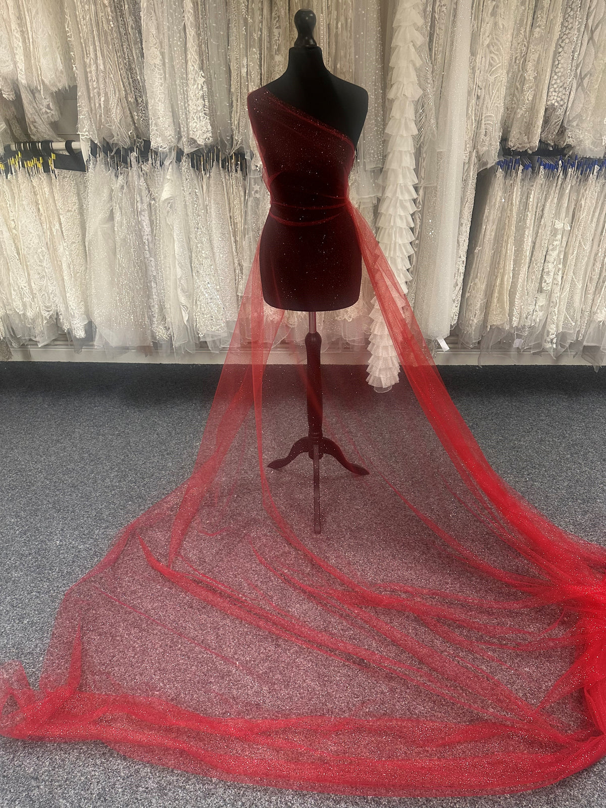 Tulle pailleté rouge - Trompette