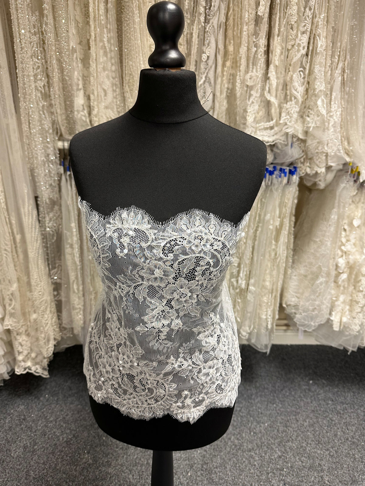 Ivory Sequin Lace Trim - T681
