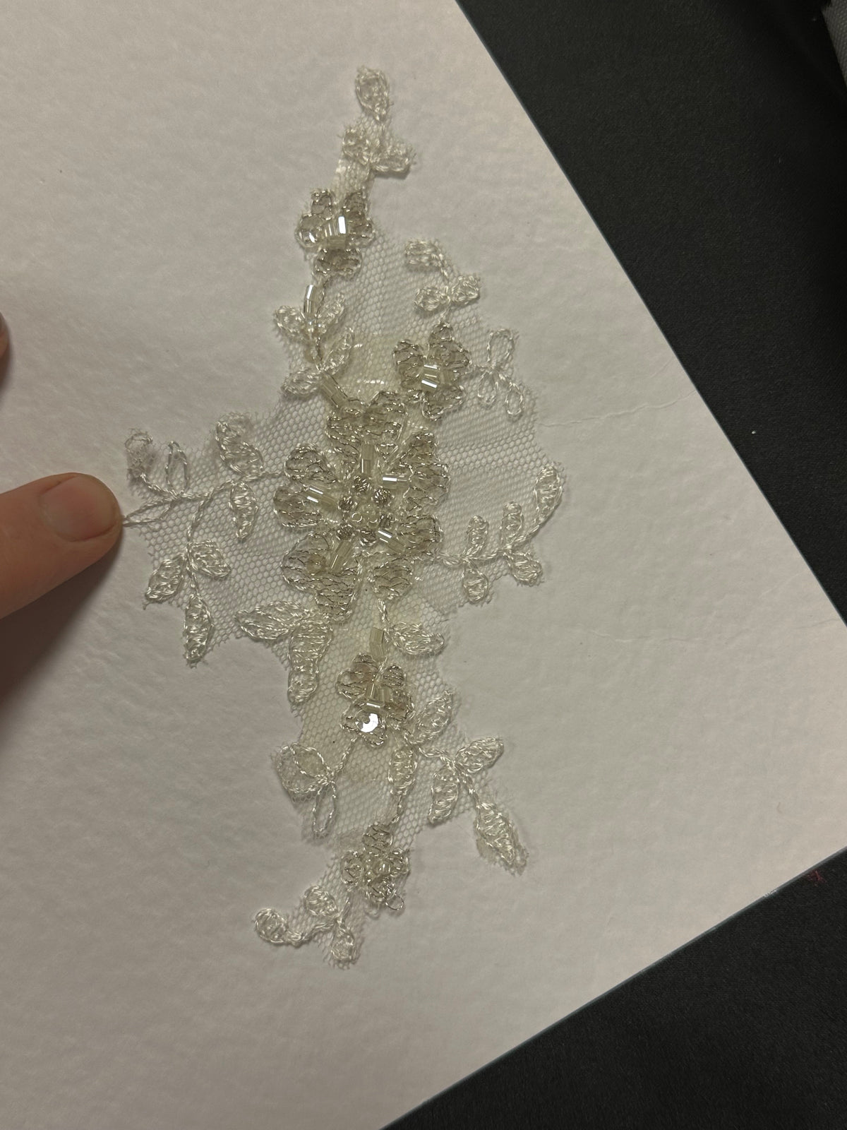 Appliques en dentelle perlée ivoire - Rame