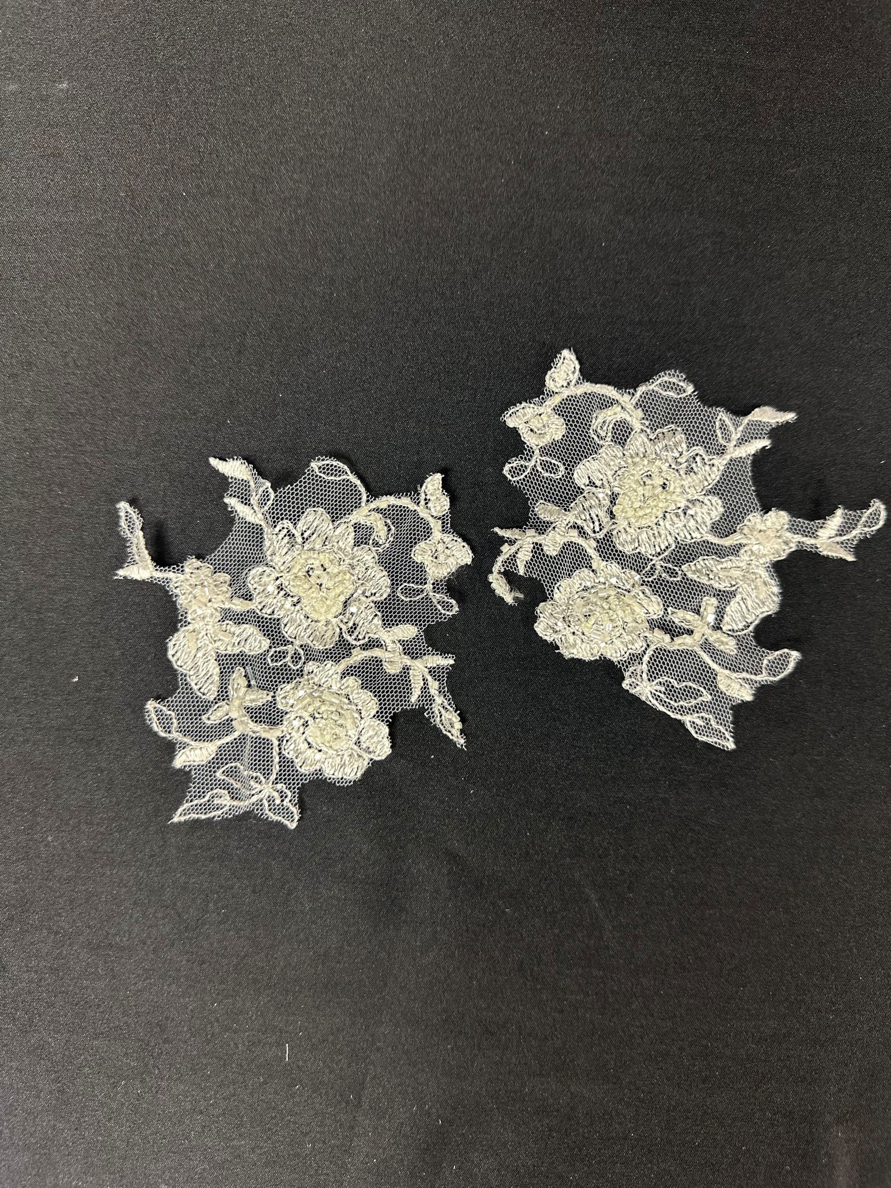 Appliques en dentelle ornées de perles ivoire - Sappy