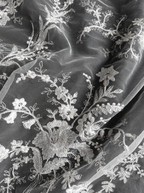 Dentelle brodée ivoire sur ivoire - EB3027