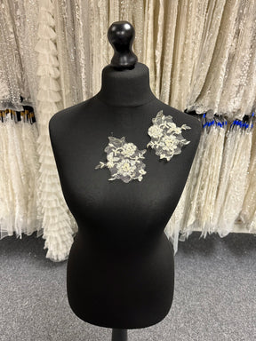 Appliques en dentelle ornées de perles cappuccino - Sappy