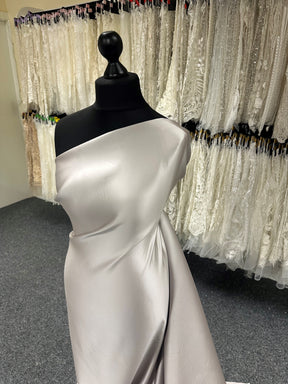 Satin duchesse en polyester perlé - Suprême