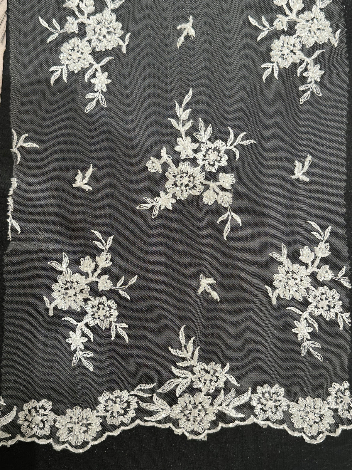 Dentelle à sequins ivoire - Roxanne (CF)