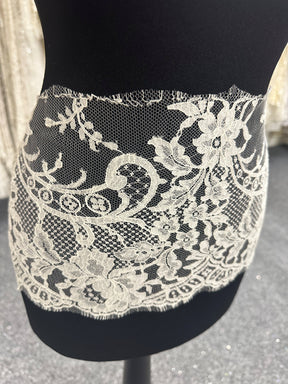 Bordure en dentelle ivoire chantilly - Kate