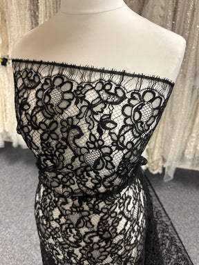 Dentelle de Chantilly noire - Tica