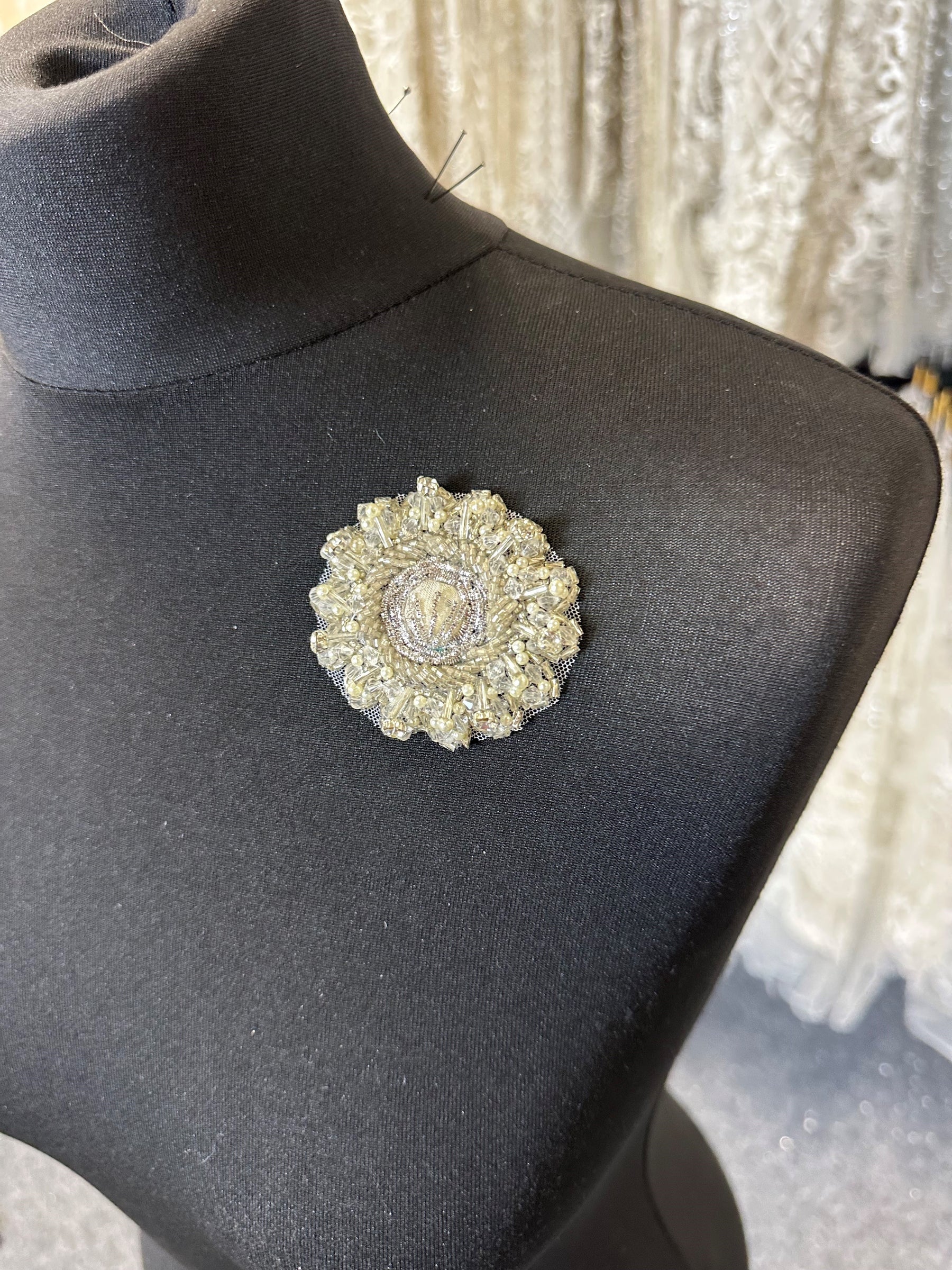 Applique en cristal brodée - Crux