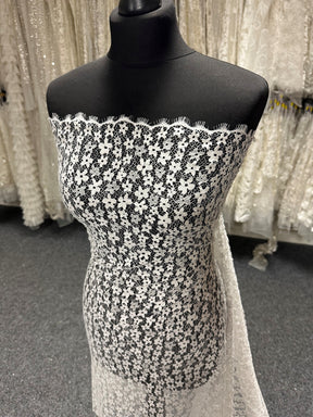 Dentelle Chantilly ivoire - Aino