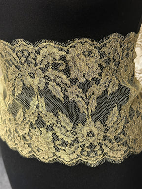 Bordure en dentelle Chantilly dorée - Alazne