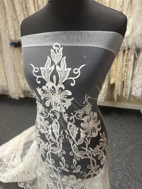 Dentelle Brodée Ivoire - Amina