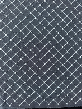 Dentelle à treillis brodée ivoire - Quadira