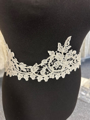 Bordure en dentelle ivoire guipure perlée - Martina