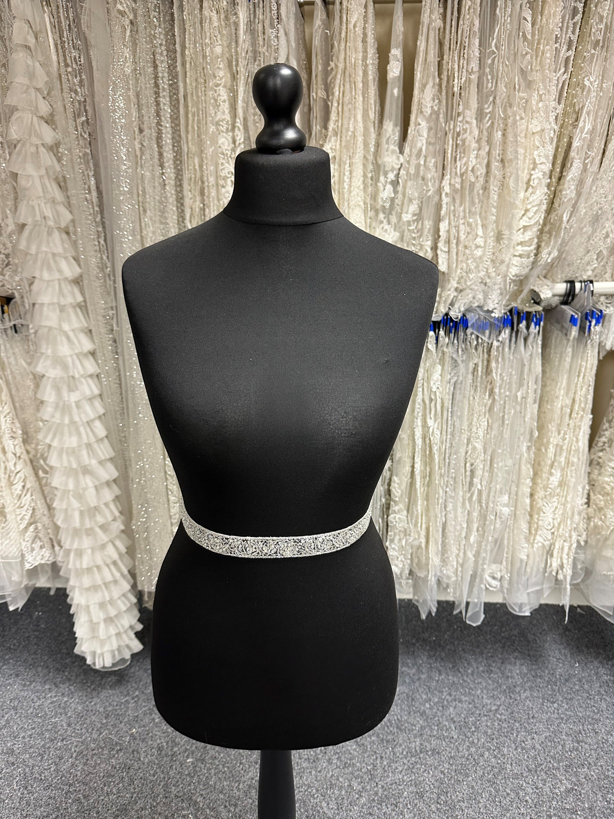 Garniture en cristal ivoire – Copium