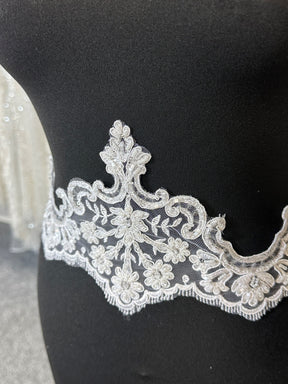Bordure en dentelle blanche perlée - Sophia