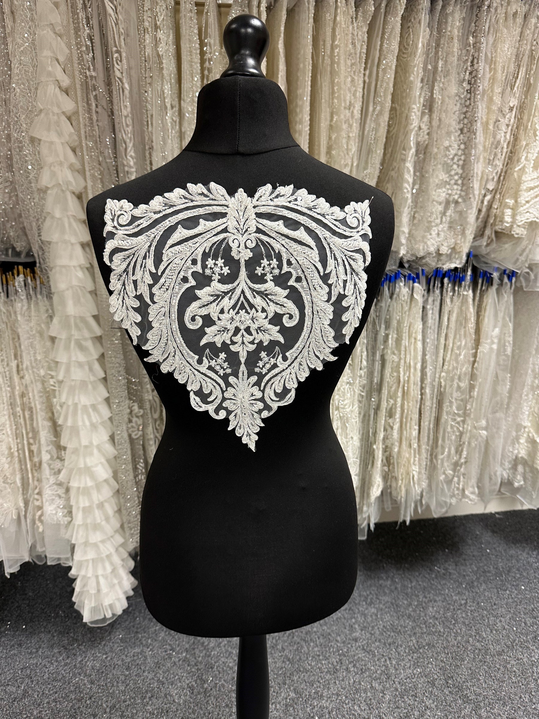 Applique en dentelle perlée ivoire - Zarf