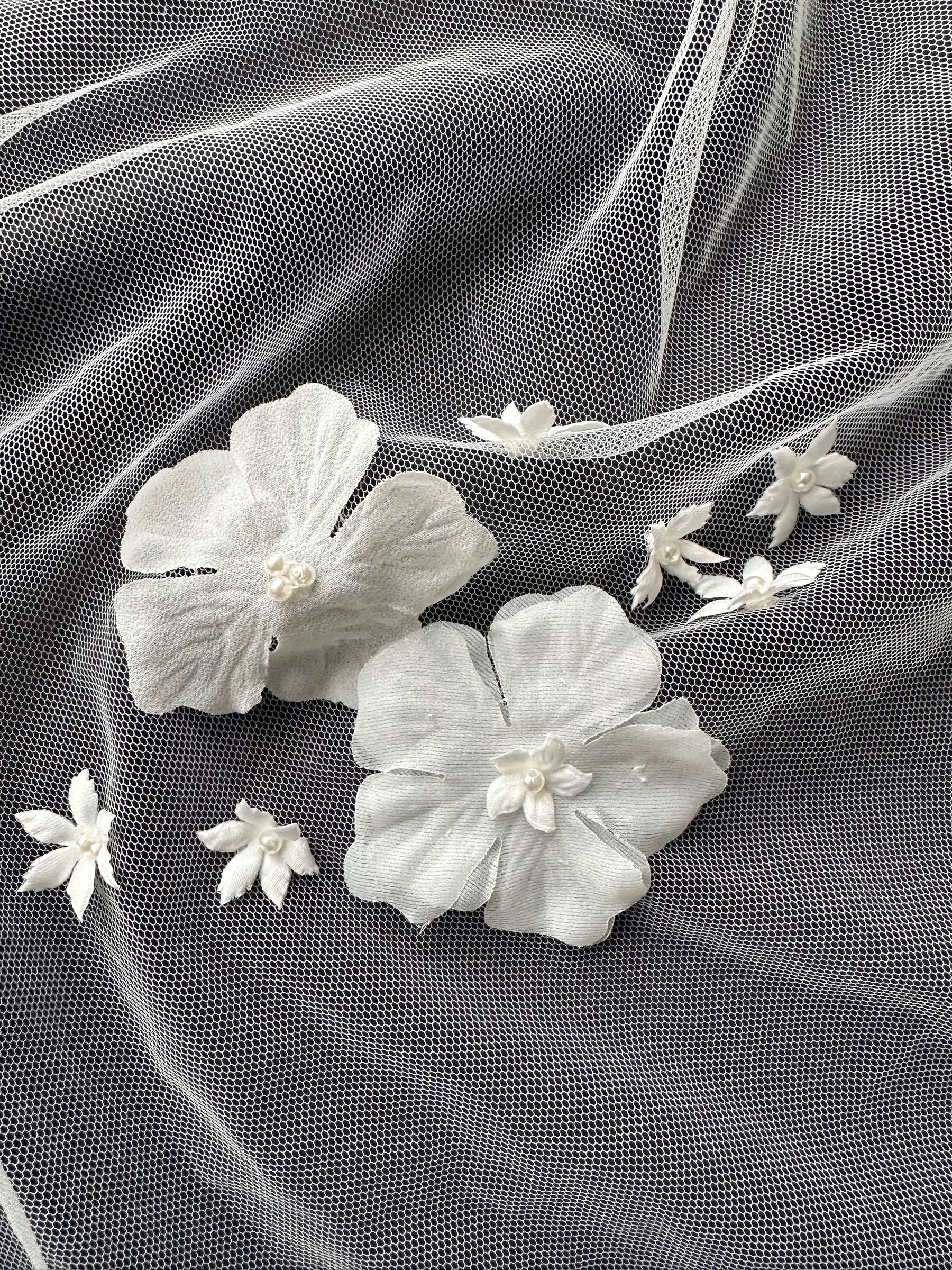 Dentelle florale 3D ivoire - Yoga