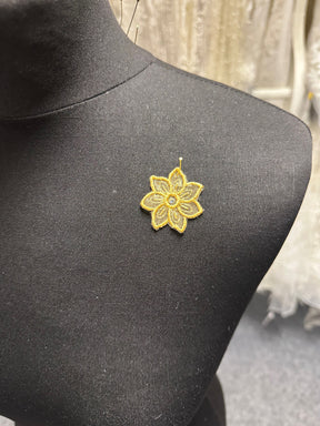 Motif marguerite dorée avec cristaux Swarovski - Aladdin