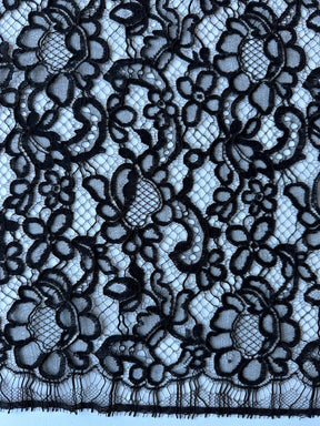 Dentelle de Chantilly noire - Tica