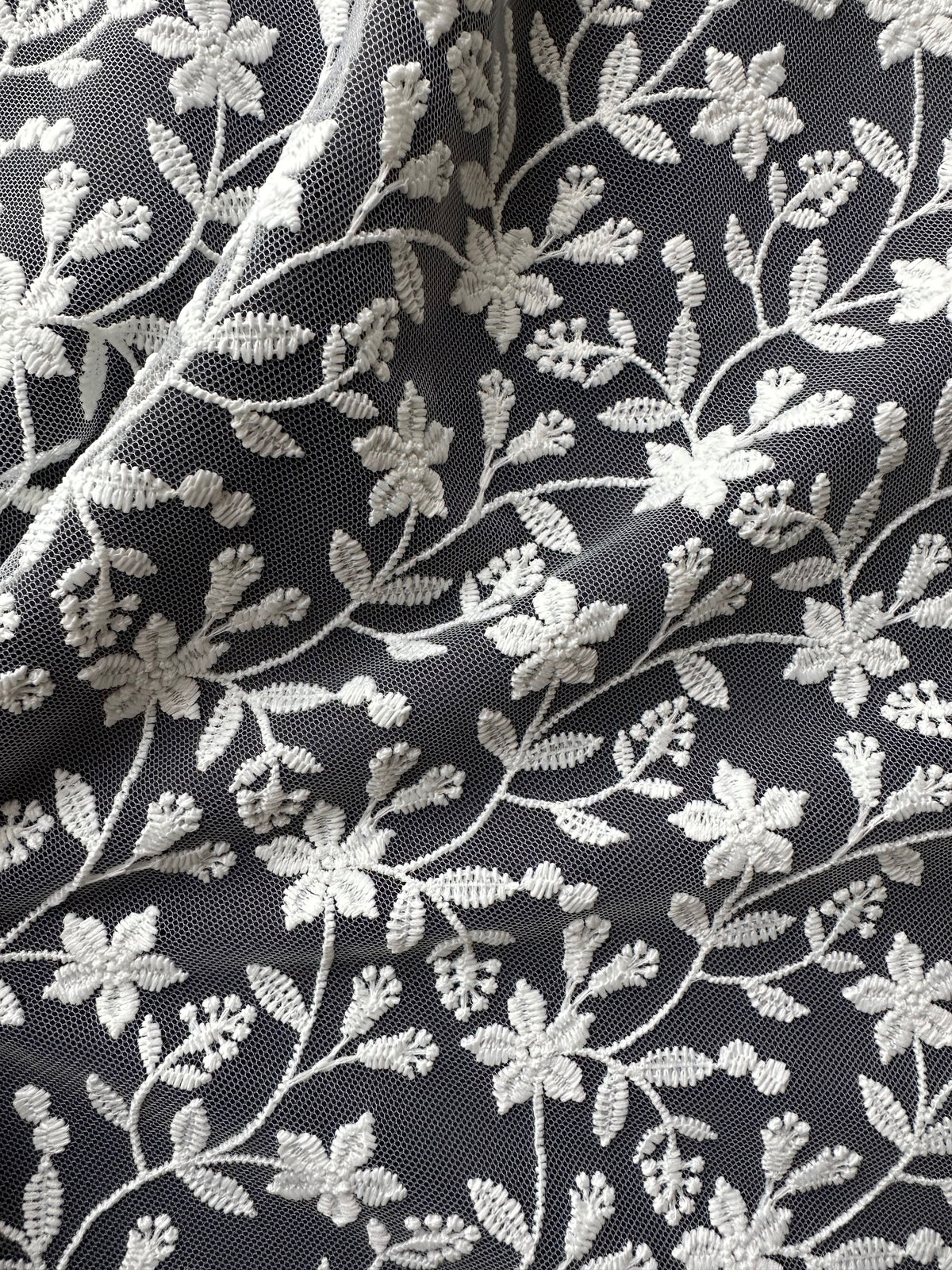 Dentelle florale brodée ivoire - Lizzy