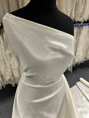 Taffetas de polyester ivoire - P600