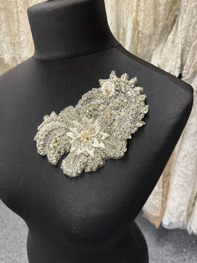 Applique en cristal brodée – Carnation