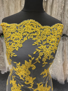 Dentelle jaune - Adele.