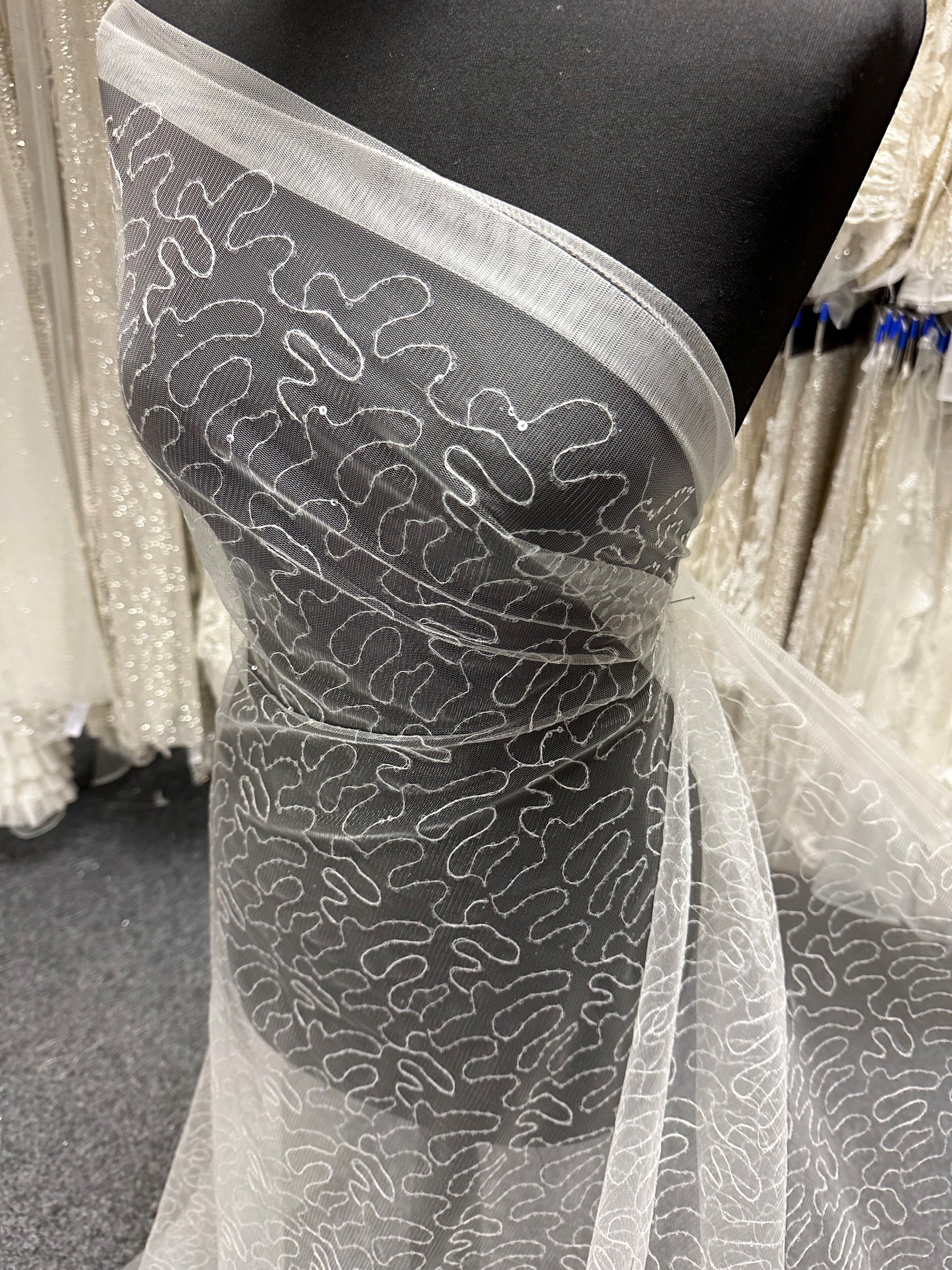 Tulle à sequins ivoire méandre - Aplomb