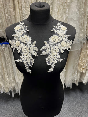 Appliques en dentelle ivoire perlée – Nicole
