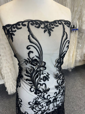 Dentelle Brodée Noire - Greer