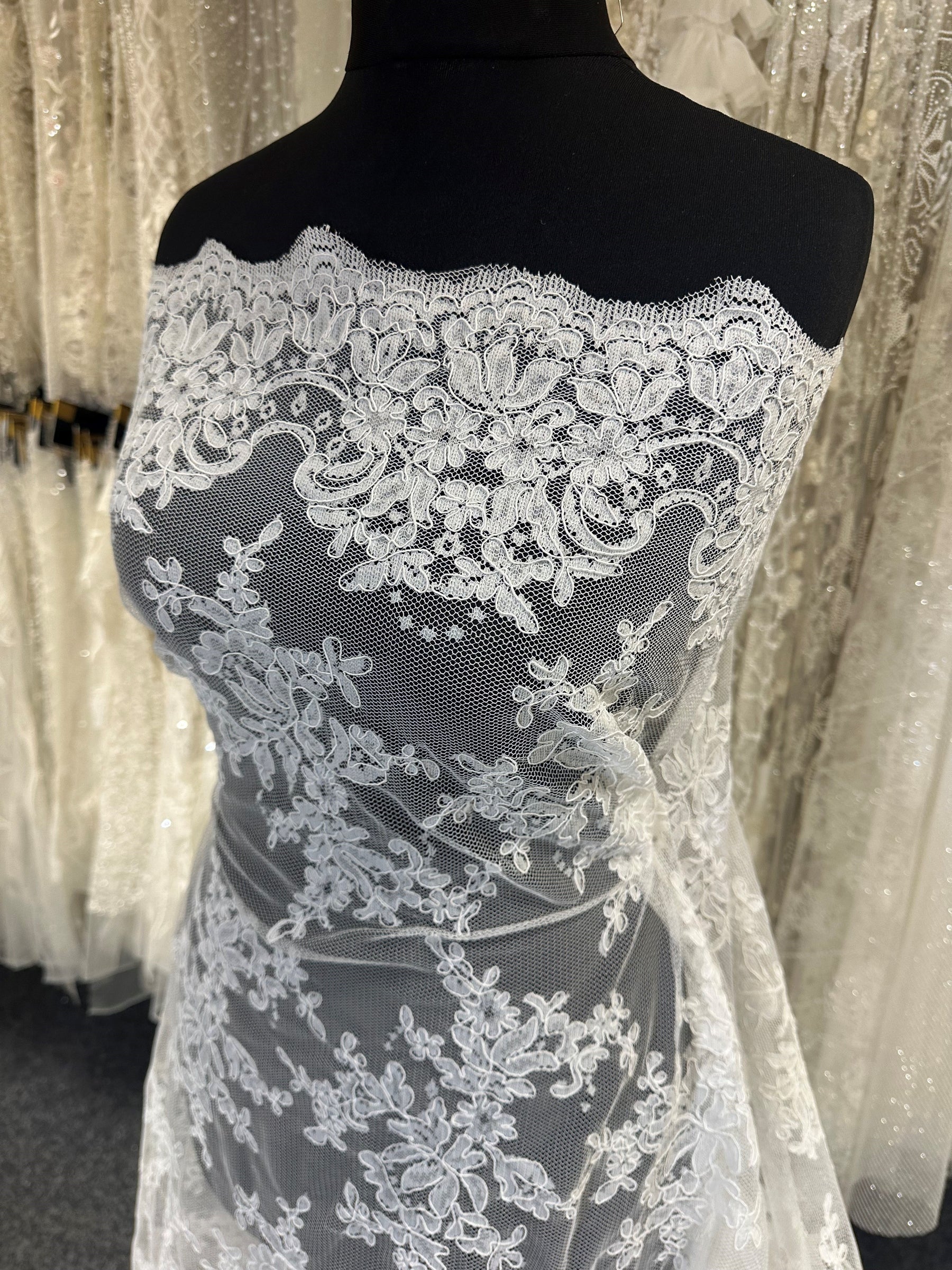 Dentelle ivoire à cordon - Padma