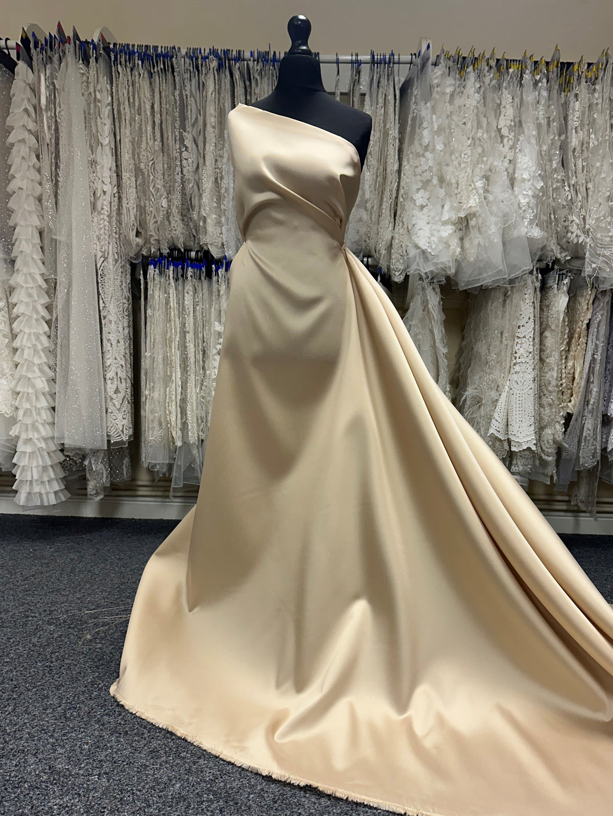 Satin en mélange de soie miel - Suave