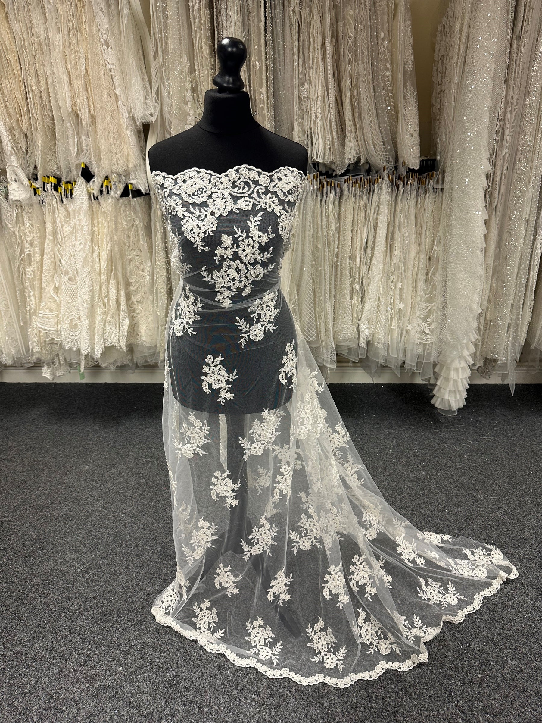 Dentelle de mariée ivoire perlée - Noisy