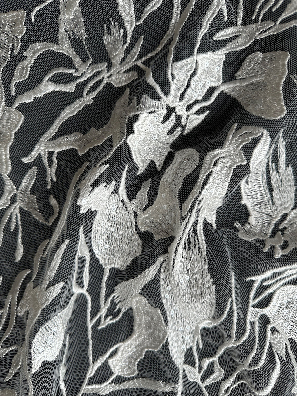 Dentelle brodée ornée de sequins ivoire - EB3026