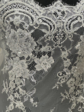 Dentelle Rachel perlée à la main ivoire - Camryn
