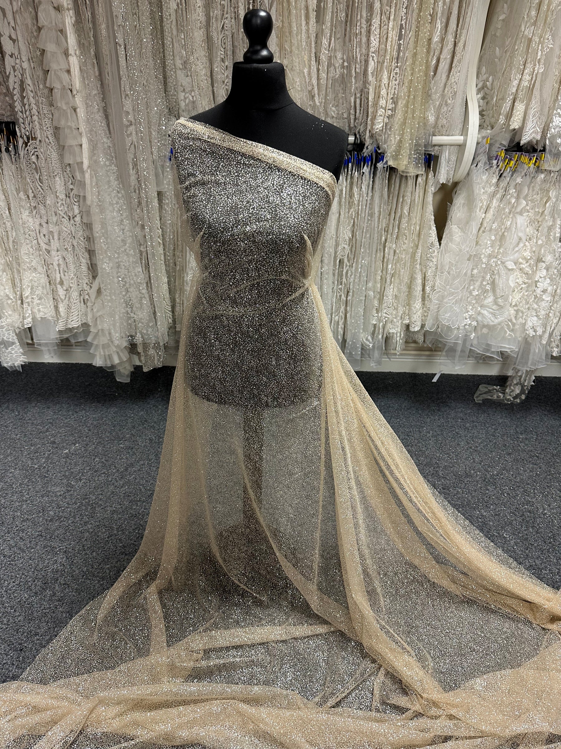 Tulle pailleté nude - Attraction