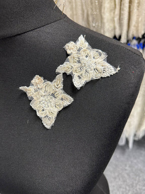 Appliques en dentelle de perles et rubans ivoire - Contexte