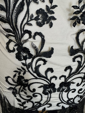 Dentelle Brodée Noire - Greer
