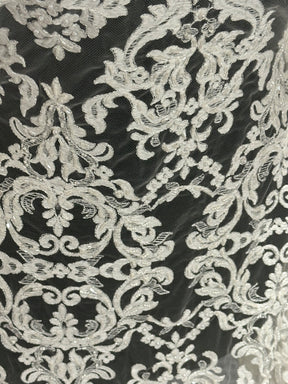 Dentelle Perlée Ivoire – Ava