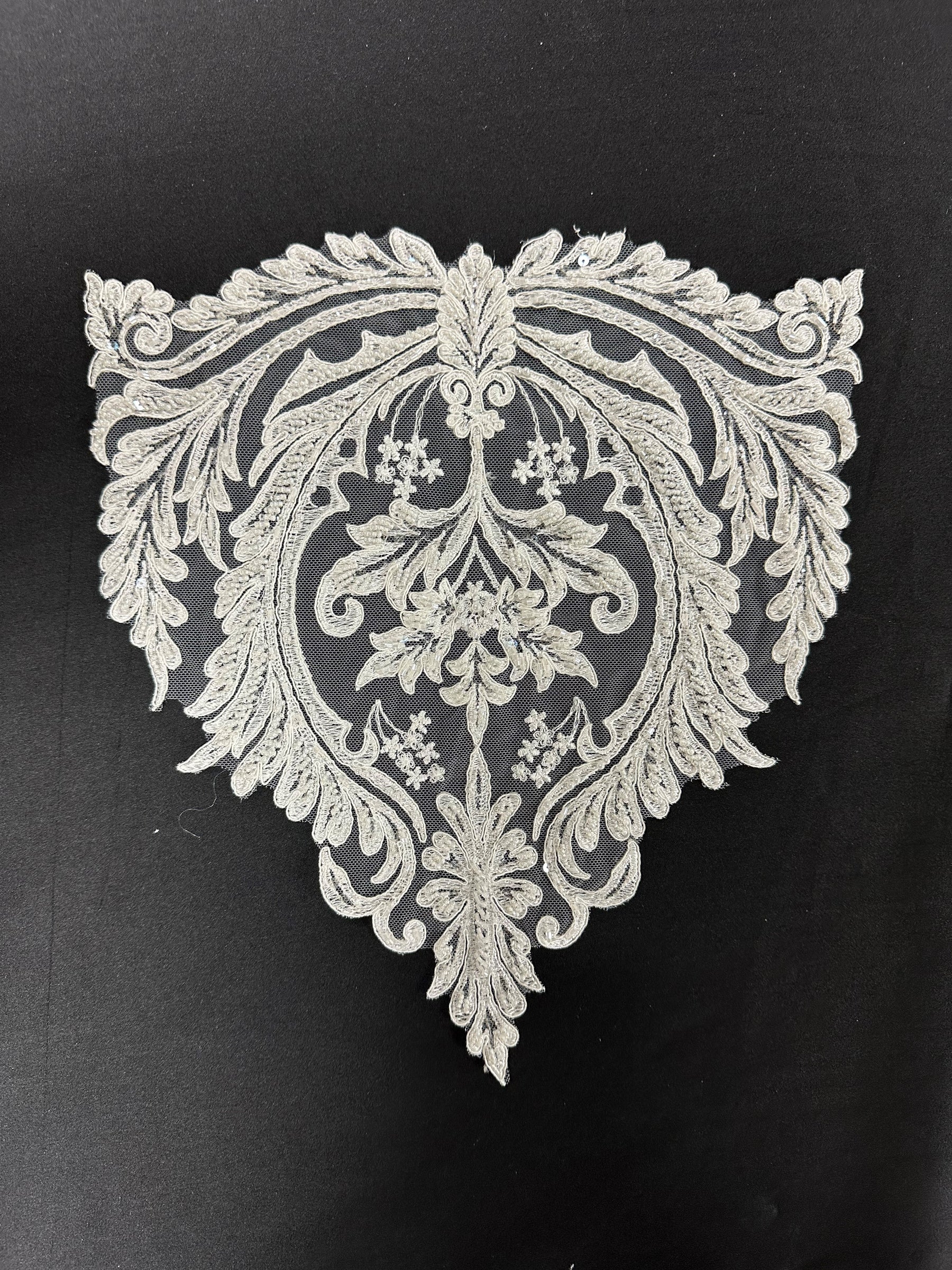 Applique en dentelle perlée ivoire - Zarf