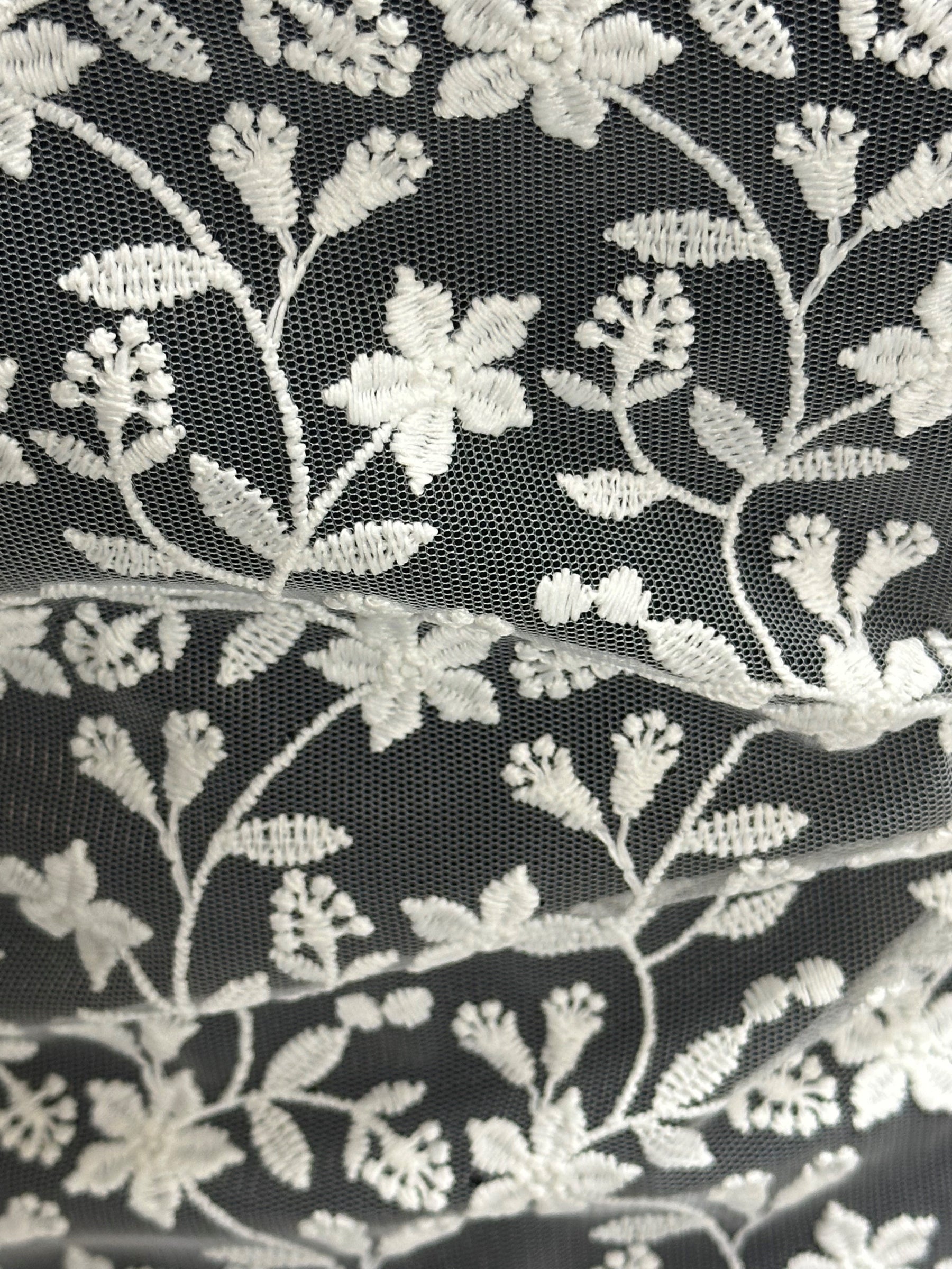 Dentelle florale brodée ivoire - Lizzy