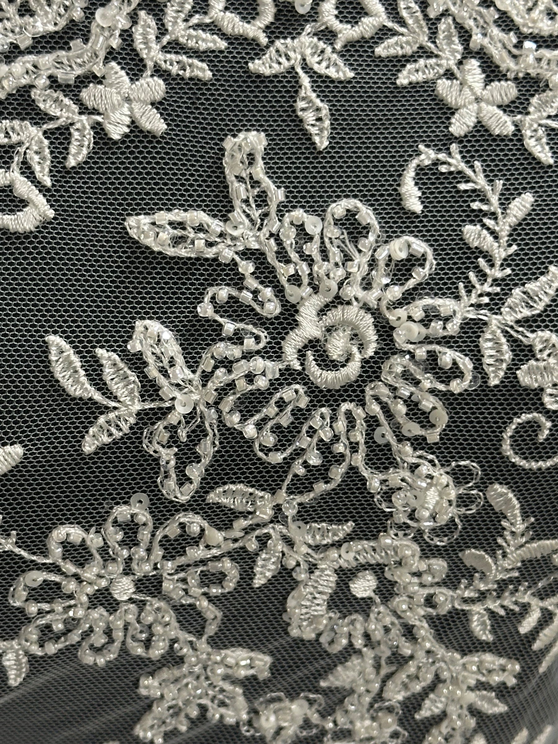 Dentelle perlée ivoire - Hada