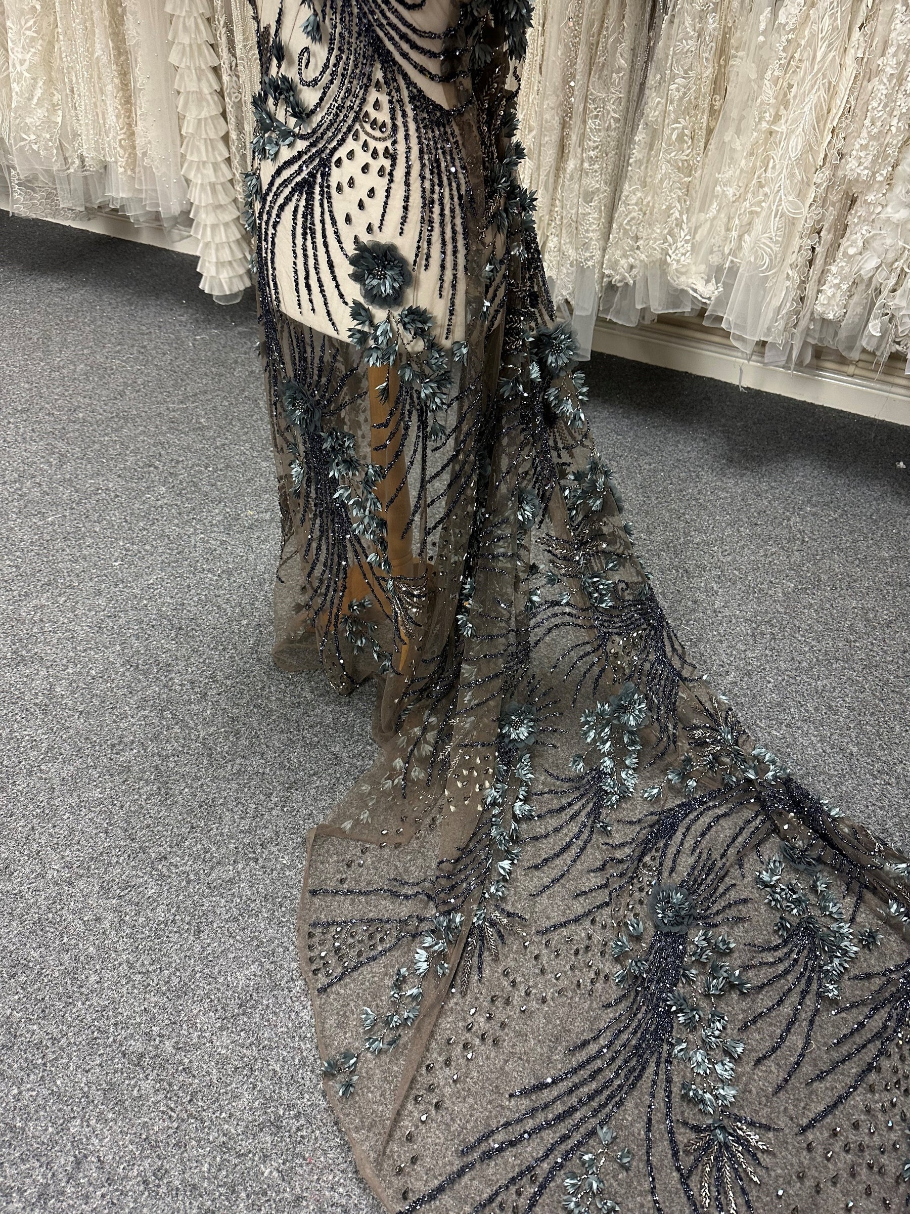 Dentelle bleu marine perlée - Edie