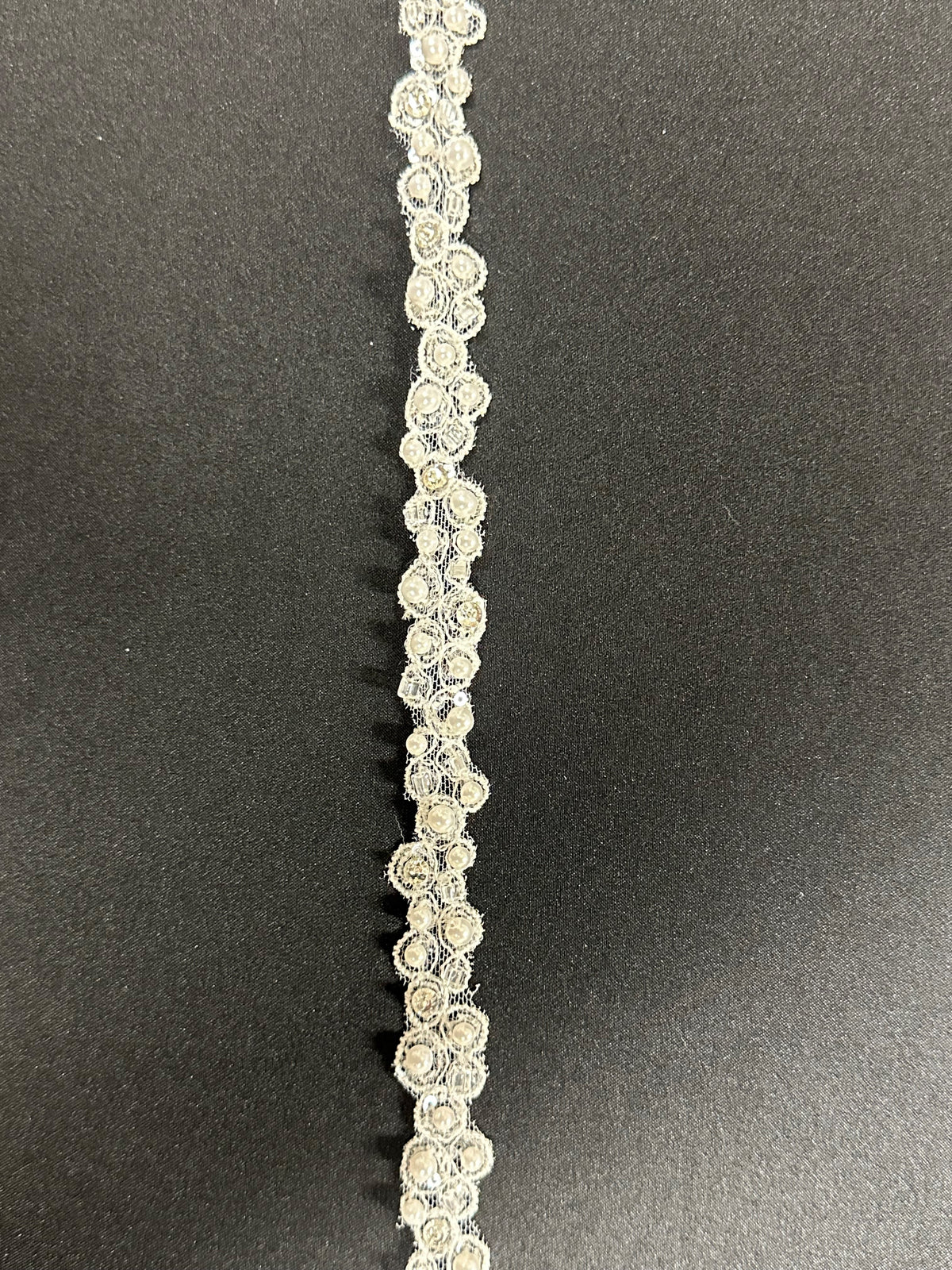 Bordure en dentelle perlée ivoire - Sage