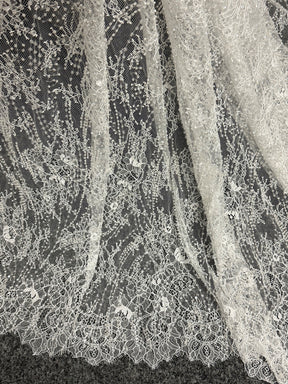 Dentelle ivoire à cordons et sequins - Cappie