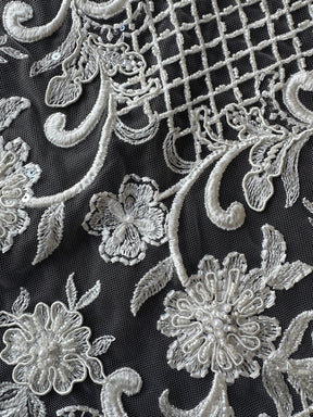 Dentelle à treillis perlée ivoire - Zorb 