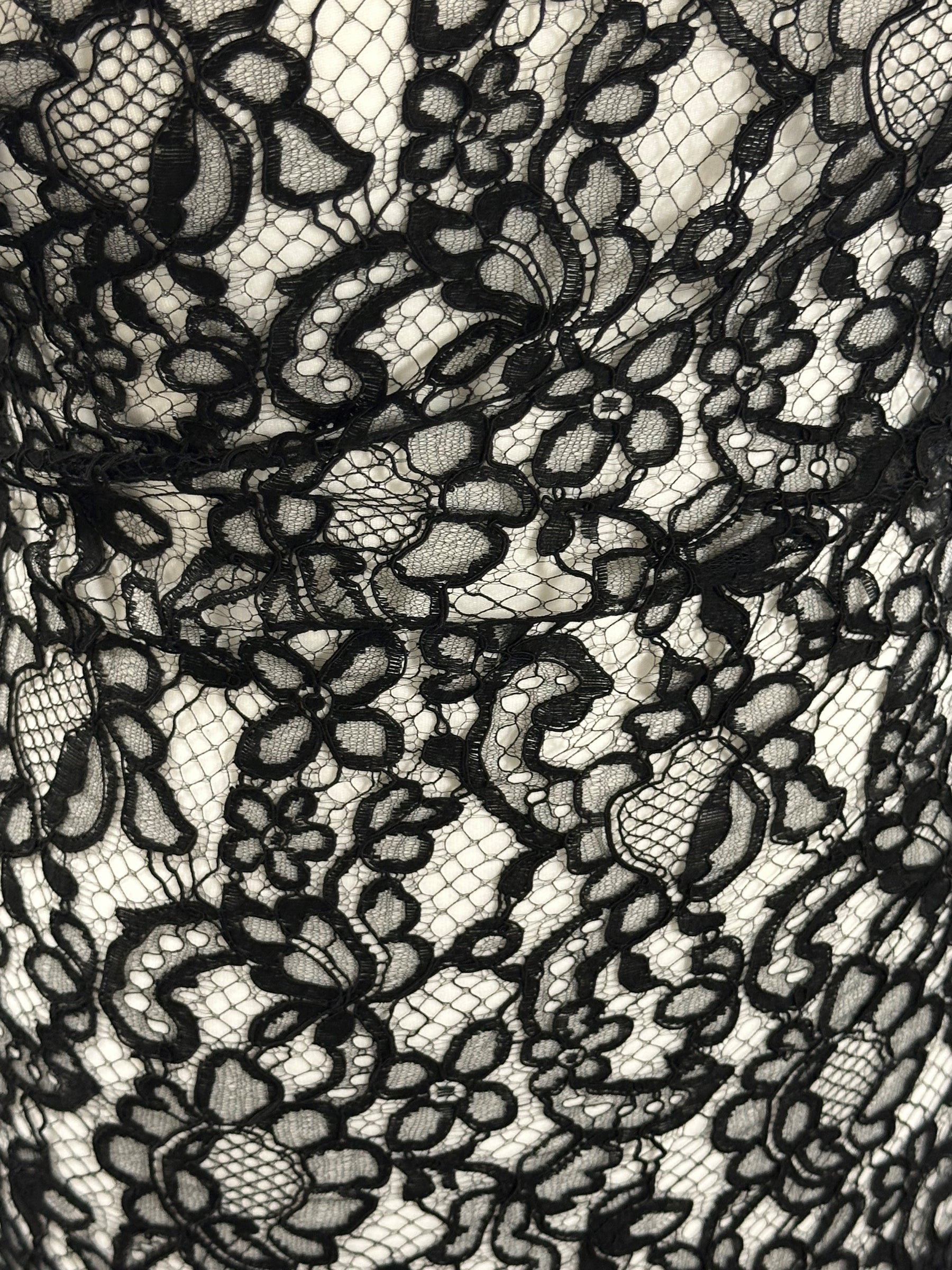Dentelle de Chantilly noire - Tica
