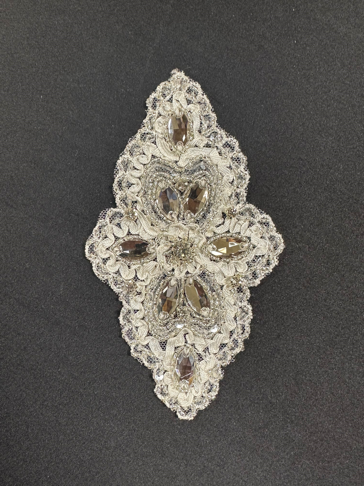 Broderie Cristal - Lollygag (CF AP 2744)